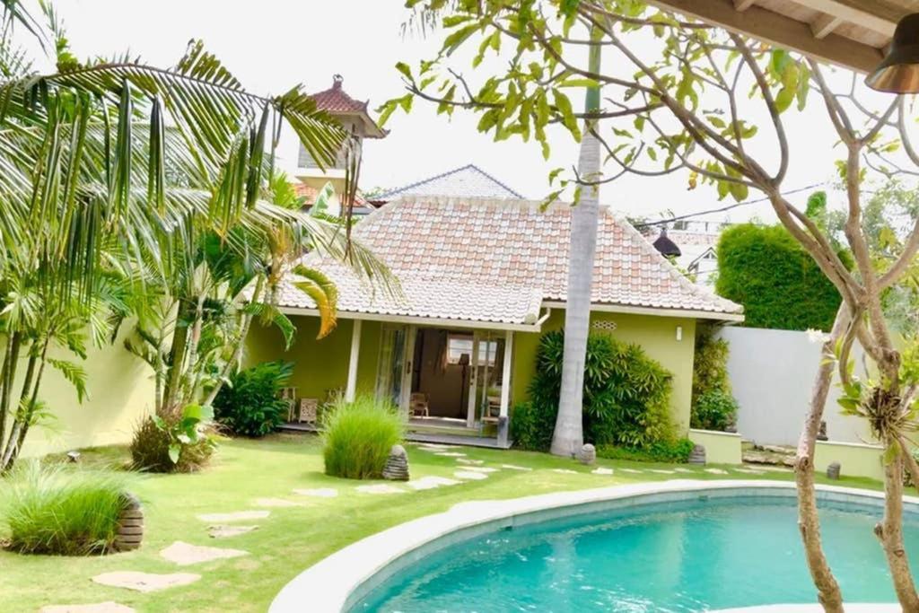 Villa Noretsy Семиняк Екстериор снимка