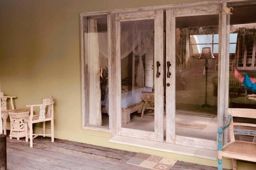 Villa Noretsy Семиняк Екстериор снимка